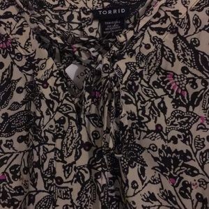 NWT size 5 Torrid babydoll blouse.